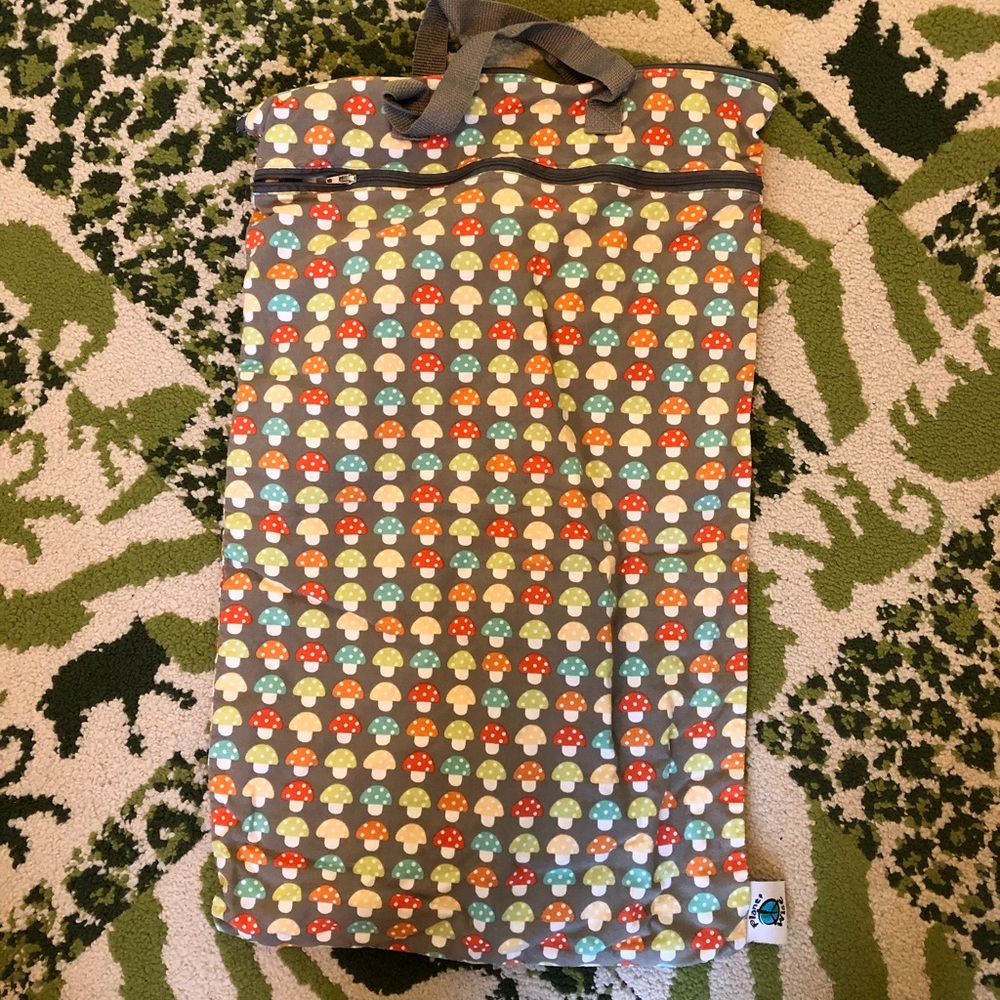Planet Wise Hanging wet/dry bag